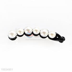 White Pearl Banana Shaped <em>Hairpin</em> for Ladies