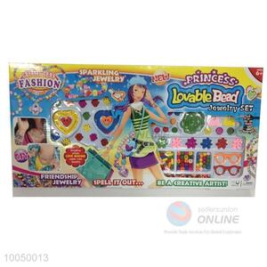 China Supply <em>DIY</em> Children's <em>Toys</em> Beaded Hand