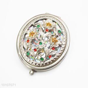 Hollow Out Cute Flower Pattern Round Metal Pocket Makeup Mirror