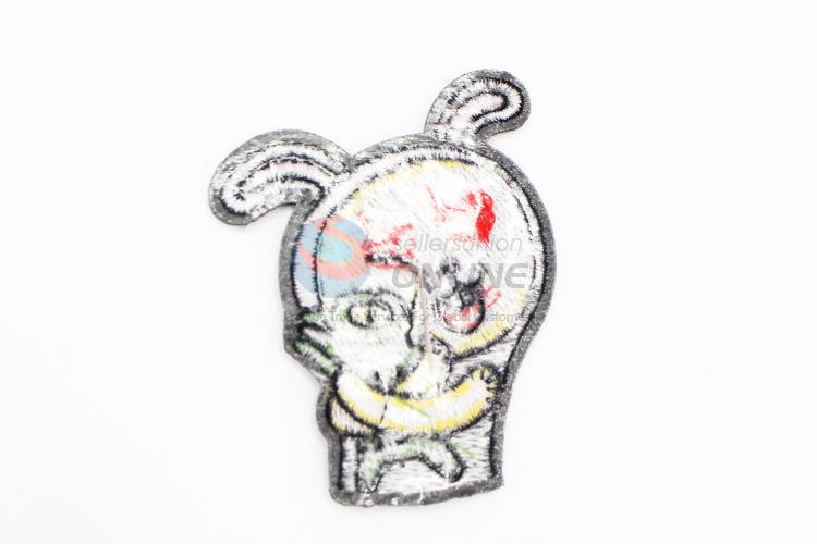 Hot selling rabbit shape embroidery badge brooch