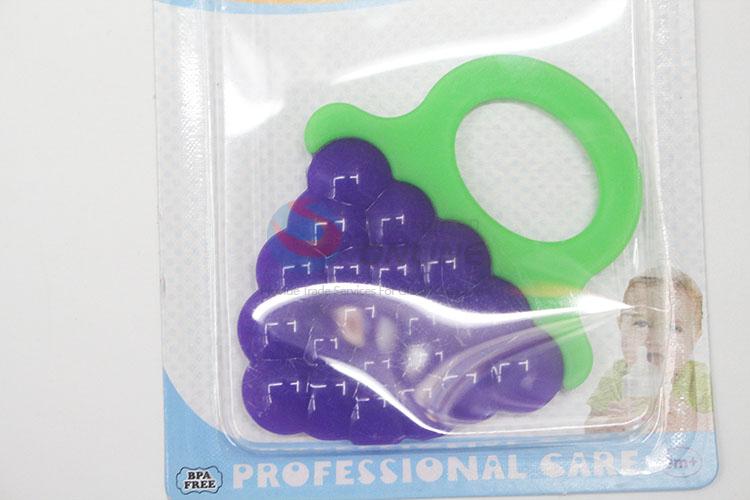 Newest design low price grapes modelling silicone baby teether