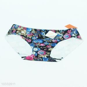 Delicate Design Printed  Underpants for Woman