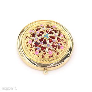 Delicate Design Gold Pocket Cosmetic Mirror