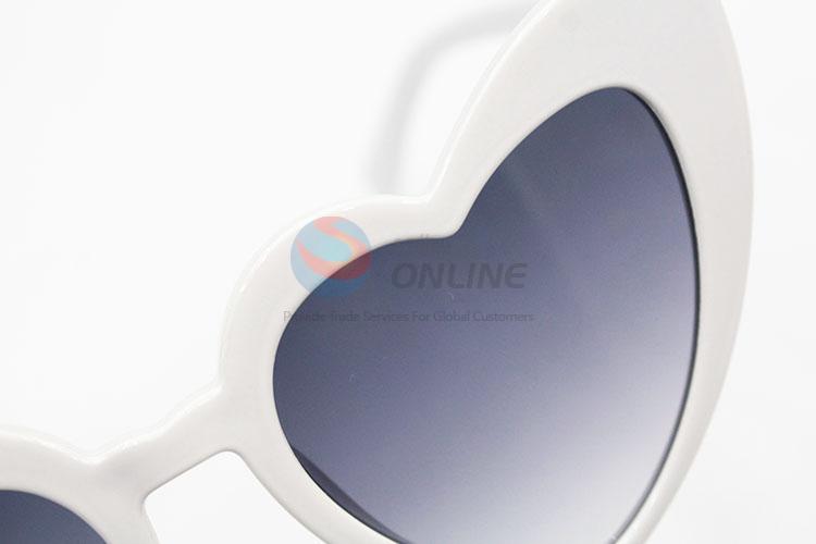 Wholesale factory sun glasses heart shaped sunglasses