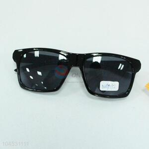 Cheap Price Black Plastic Sun Glasses for Sale