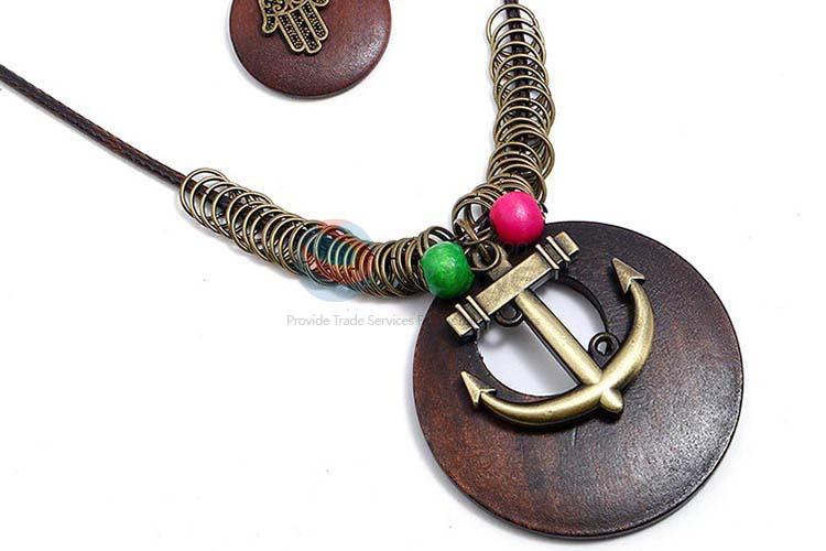 Promotional custom vintage alloy pendant wooden necklaces