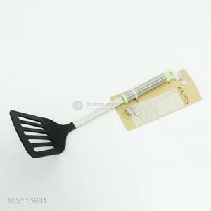 Wholesale classic cheap kitchenware nylon slotted shovel