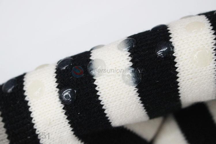 Wholesale Cheap Black and White Stripes Home Floor Thick Winter Socks