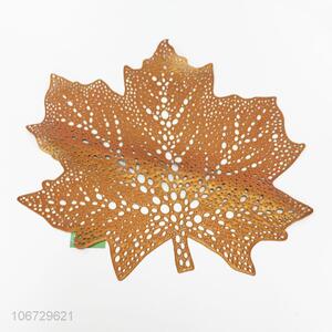 Factory price pvc table mats maple leaf shape fall decorative placemats