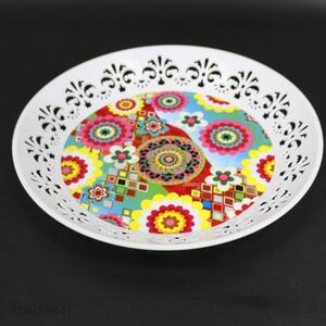 Latest arrival round hollowed-out plastic serving tray