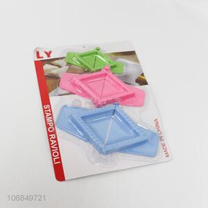 Wholesale 3 Pieces Colorful Plastic Dumpling Mould