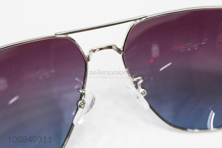 Reliable quality light custom logo sunglasses fashion eyewear