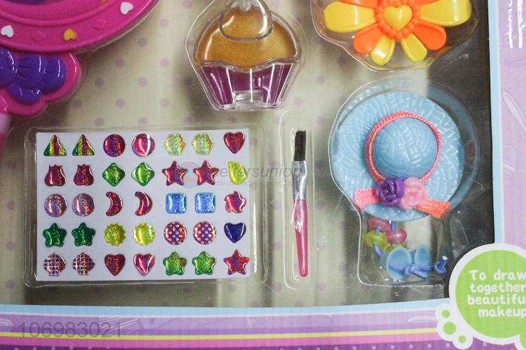 Best Sale Lovely Candy Shape Kids Cosmetic Toy Set Eco-Friendly Children Makeup Sets