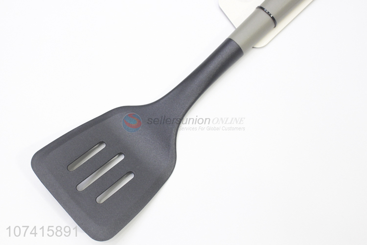 Wholesale Price Heat-Resistant Nylon Leakage Shovel