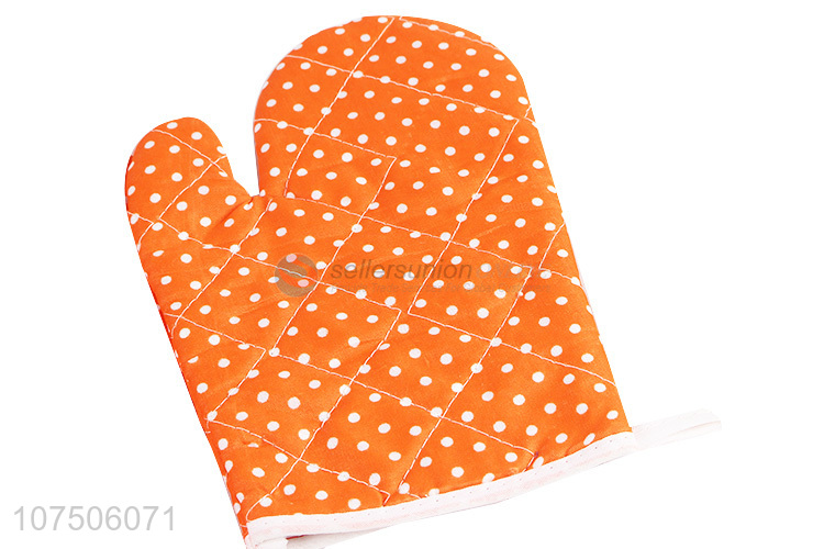 Fashion pattern heat resistant apron oven mitt and pot holder set