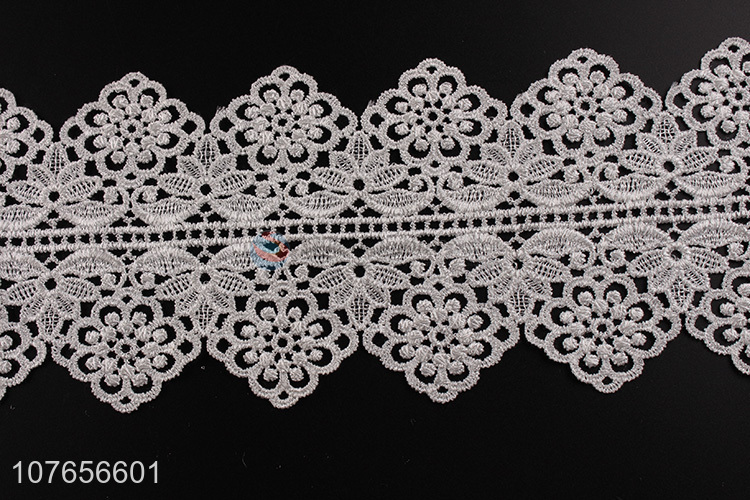 Wholesale low price white polyester lace trim ribbon for clothing