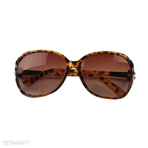 Popular Leopard Print Sunglasses Fashion Eyewear For Women