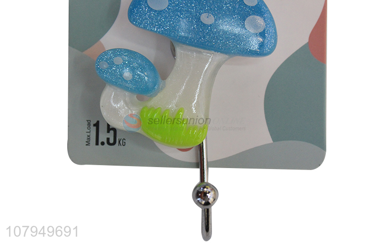 Yiwu factory cartoon sucker hook universal decorative sticky hook