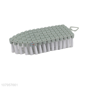 New popular green plastic laundry brush universal hanging brush