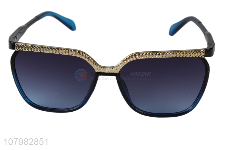 Cool Design Blue Sunglasses Fashion Eyewear For Summer