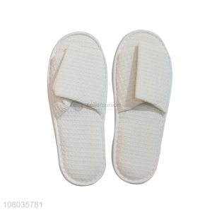 Low price wholesale white hotel universal disposable slippers