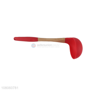 Yiwu exports kitchen silicone soup spoon with wooden handle