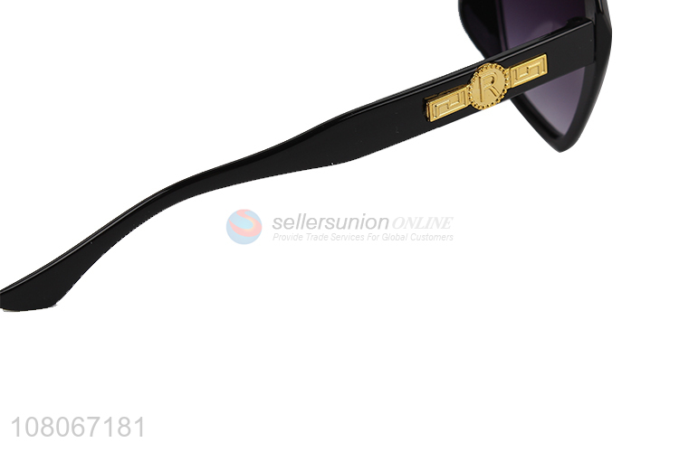 High quality fashion eyewear UV400 protection lightweight sunglasses