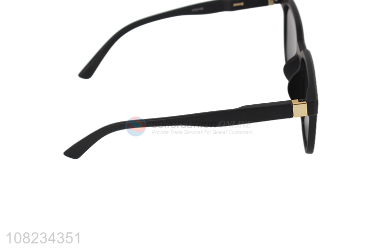 Wholesale creative polarized sunglasses fashion accessories