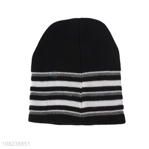 Wholesale fashionable striped knitted hat winter warm cuffed beanie