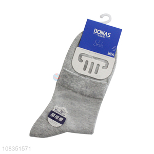 Hot selling comfy strechy combed cotton socks crew socks for men