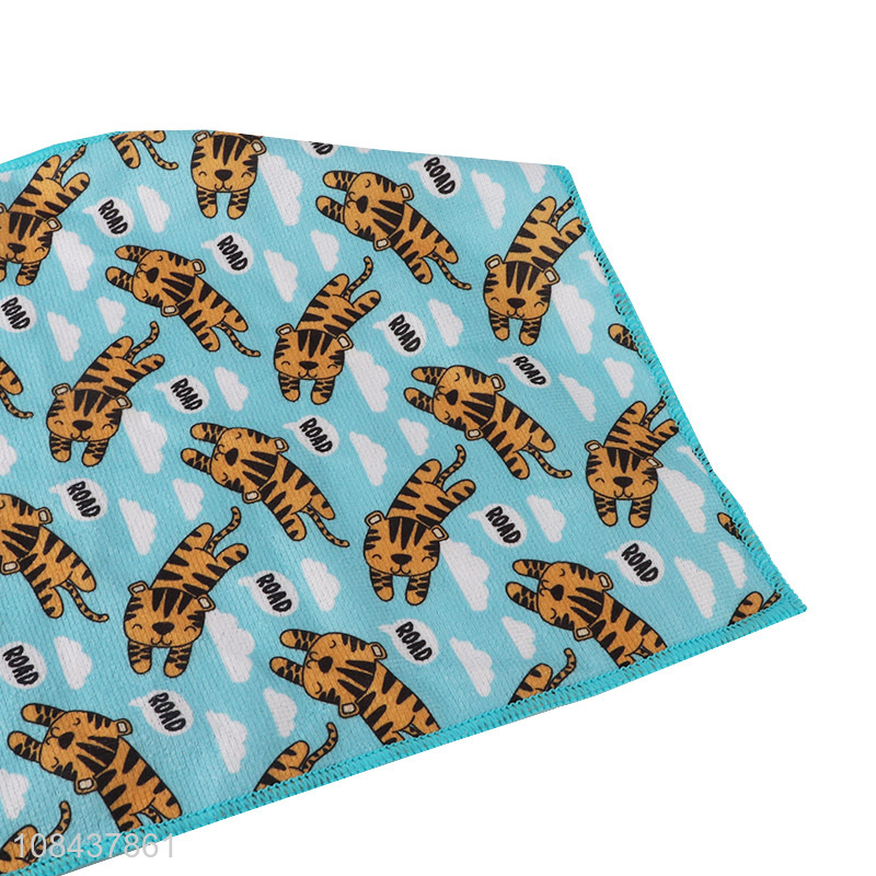 Good selling tiger pattern bathroom hand towel