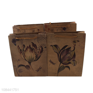 Factory <em>wholesale</em> flower printed kraft paper bag <em>gift</em> packing bag