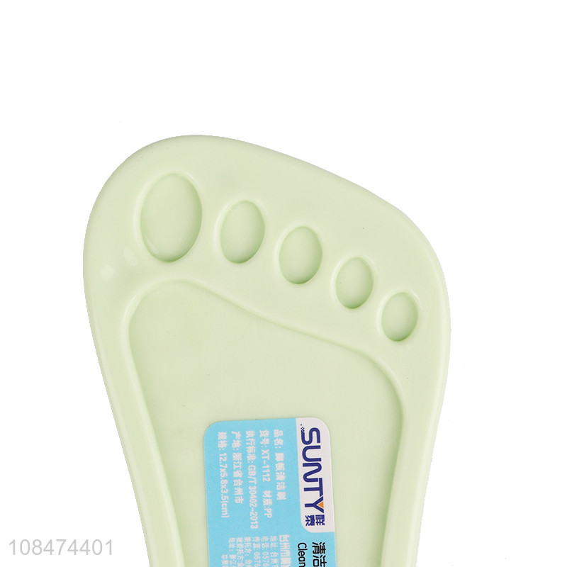 High quality creative foot-shaped scrubbing brush