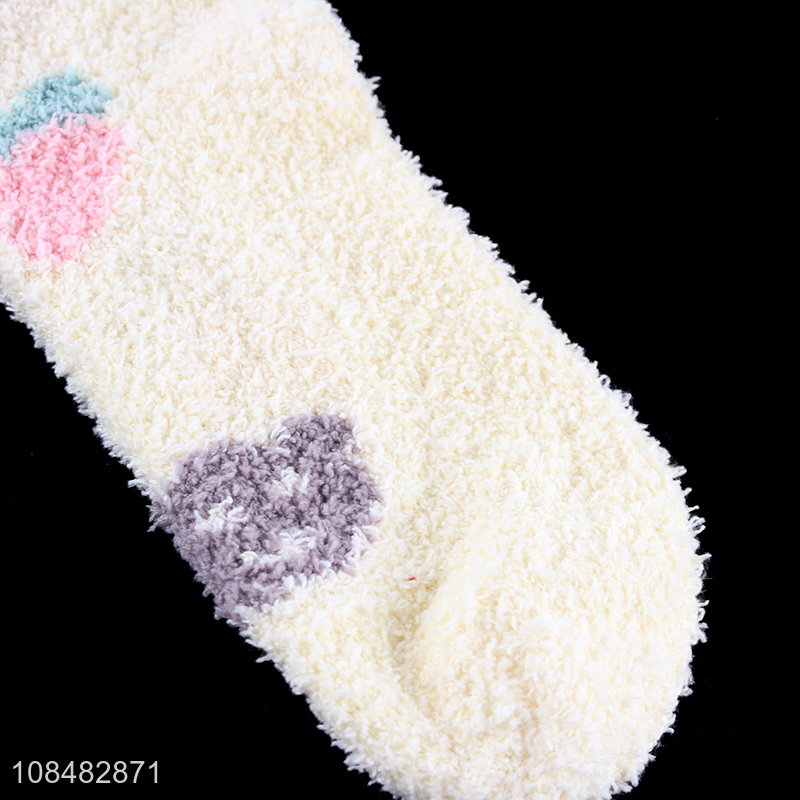 Wholesale fashionable thick fluffy warm coral fleece sleeping socks