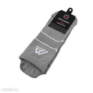 China products men women sports running socks cushioned hiking socks