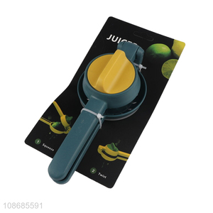 Yiwu factory kitchen gadget handheld juice squeezer orange squeezer