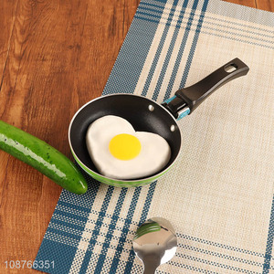 Hot selling nonstick aluminum frying pan