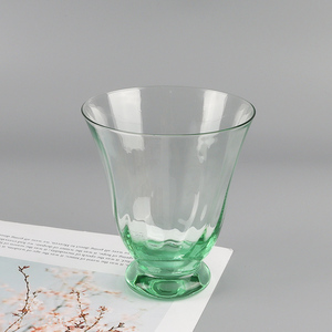 China wholesale glass green unbreakable home wine glasses