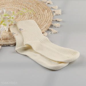 Good quality soft comfortable breathable cotton crew socks for women