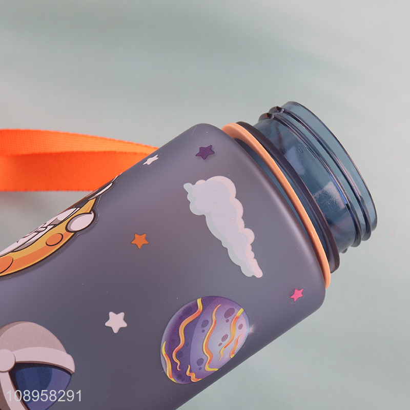 Hot Selling 700ml Plastic Water Bottle Leakproof Kids Water Bottle