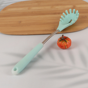 Good quality silicone kitchen utensils spaghetti spatula for sale