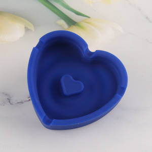 Good selling heart shape silicone <em>ashtray</em> for smoking accessories