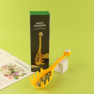 Factory Price 2-In-1 Cheese Grater And Pasta Spoon Kitchen Gadgets