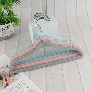 Good Quality Heavy Duty Non-Slip Plastic Velvet Clothes Hangers for Kids