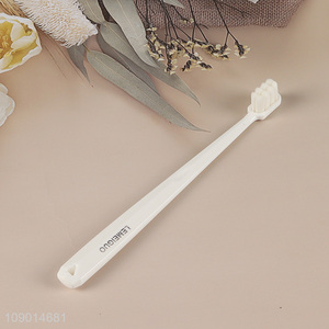 China wholesale white soft bristle oral care toothbrush with plastic handle