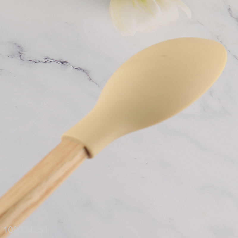 Yiwu market silicone kitchen utensils basting spoon with wooden handle