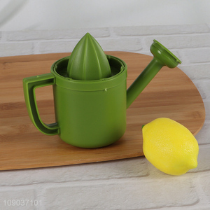 Wholesale Manual Lemon Juicer Watering Can Style Lemon Squeezer Kitchen Gadgets