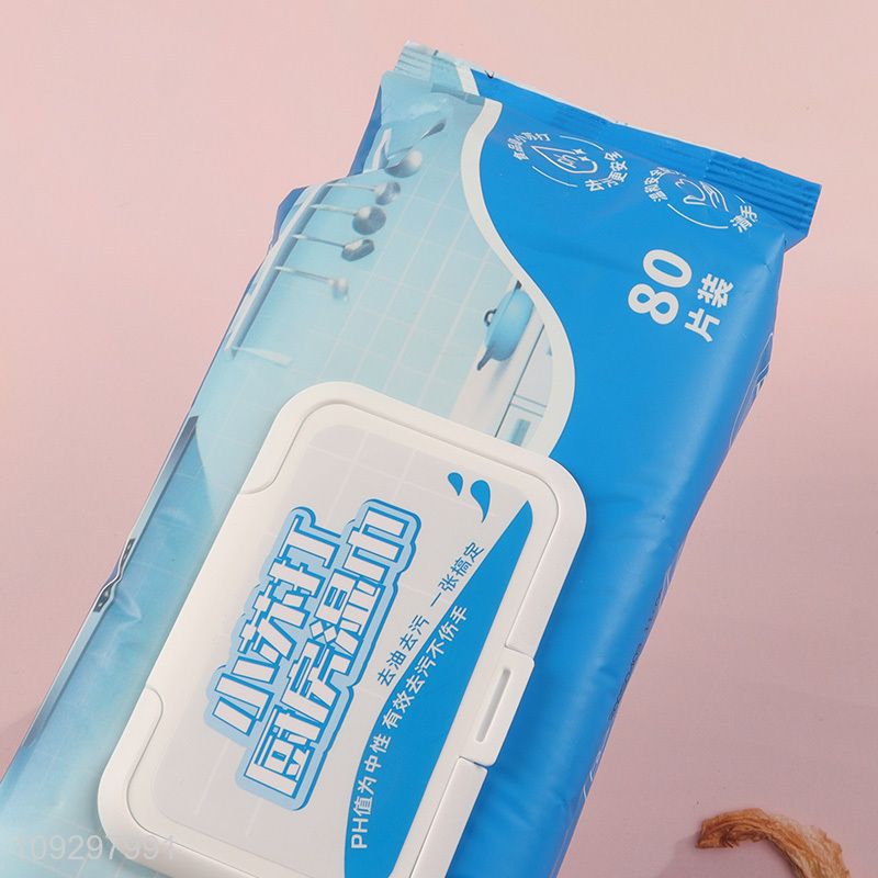 Top selling 80pcs skin-friendly soda kitchen wet wipes
