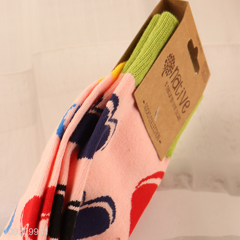 Online wholesale colorful cotton socks women crew socks