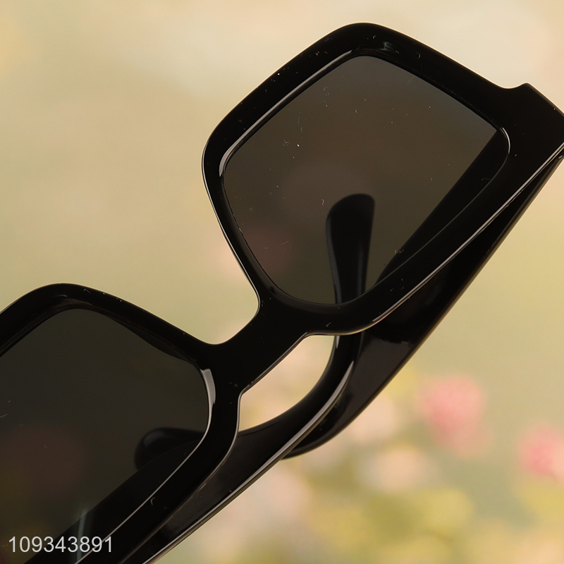 Low price retro fashion summer sunglasses for women